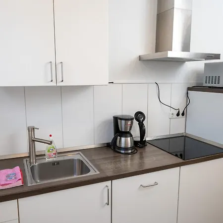 Apartment Art City-studio Kassel 10, Groß, Modern, Citynah, Kostenfreie Parkplätze, Süd-balkon, Ruhig, Herkulesblick, Voll Ausgestattet