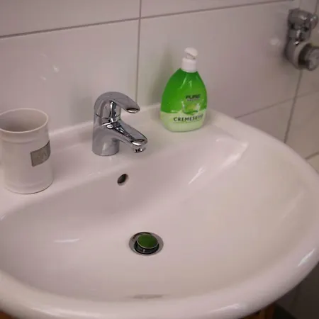 Art City-studio Kassel 10, Groß, Modern, Citynah, Kostenfreie Parkplätze, Süd-balkon, Ruhig, Herkulesblick, Voll Ausgestattet Apartment