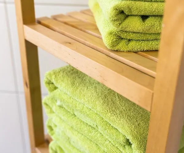 Art City-studio Kassel 10, Gross, Modern, Citynah, Kostenfreie Parkplaetze, Sued-balkon, Ruhig, Herkulesblick, Voll Ausgestattet * Niestetal