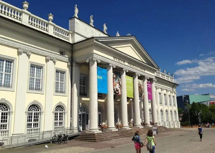 Art City-studio Kassel 10, Gross, Modern, Citynah, Kostenfreie Parkplaetze, Sued-balkon, Ruhig, Herkulesblick, Voll Ausgestattet شقة