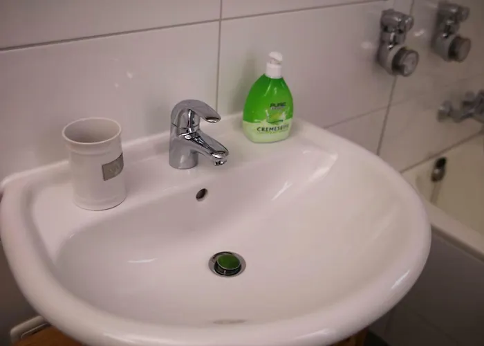 Art City-studio Kassel 10, Gross, Modern, Citynah, Kostenfreie Parkplaetze, Sued-balkon, Ruhig, Herkulesblick, Voll Ausgestattet شقة